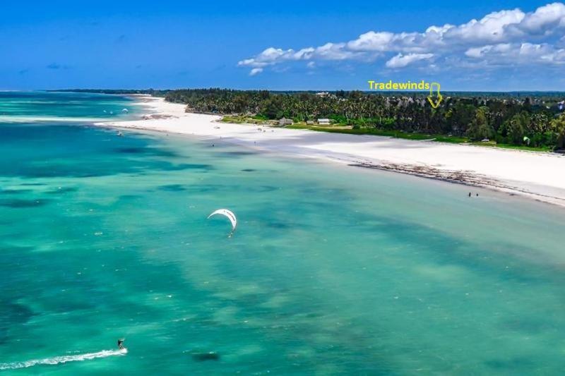 Tradewinds Lodge Praia de Diani Exterior foto